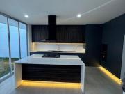 CASA EN PREVENTA EN RESIDENCIAL SIERRA NOGAL 2 CON 4...