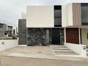 Casa Nueva en Tres Marías: 3 Recámaras, Asador