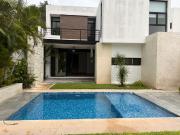 Casa en Privada Chaactun Chablekal. Zona Country