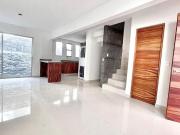 Casa en privada con alberca