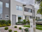 CASA EN PRIVADA CON ALBERCA EN PUEBLA