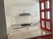 Casa en privada con alberca en Valle Esmeralda, Emiliano...