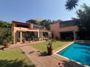 Casa con 729 m² superficie de terreno, 5 habitaciones en...