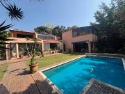 Casa en privada con vigilancia en Lomas de Vista...