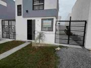 CASA EN PRIVADA CUMBRE DEL NTE. SALINAS. TOTALMENTE...