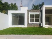 Casa en Privada de 5 Centro Xochitepec, $2,550,000 MXN