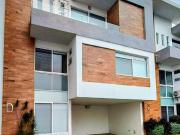 CASA EN PRIVADA DE 8 CASAS EN LOMAS TRUJILLO EN TEMIXCO...