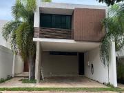 Casa en Privada de Santa Rita Cholul