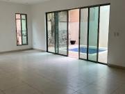 Casa en privada, en Montes de Ame