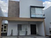 Casa en privada en renta amueblada en Cumbres del lago,...