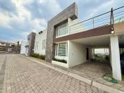 Casa en privada en renta en Metepec, con garage techado,...