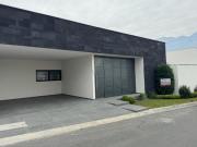 Casa en Privada Magnolia la Joya