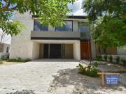 Casa en Privada Oasis en el Yucat?n Country Club