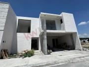 Casa en privada Valle de Fontanna Saltillo, Coah