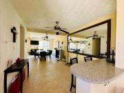 Casa en Puente del Mar a tan solo 150 metros de la playa...