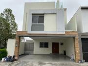 Casa en Puerta de Hierro