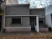 Casa en venta 3 ambientes Barrio Jorge Cura potencial...