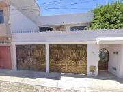 CASA EN QUERETARO, COLONIA NIÑOS HEROES, CON PATIO, 4...