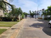 CASA EN REAL DEL PALMAR CON ALBERCA Y ESTACIONAMIENTO