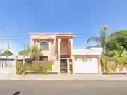 Casa en recuperación bancaria – Av. Ignacio López Rayón...