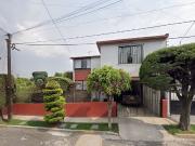 Casa en recuperación bancaria – C. Ruiseñor 28, Fracc....