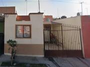 CASA EN RECUPERACIÓN BANCARIA EN CALLE COLIBRÍ No. 204...