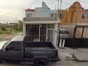 Casa en Remante Bancario. *Fantástica oportunidad que no...