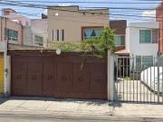 Casa en Remante Bancario. *Fantástica oportunidad que no...