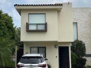 CASA EN REMATE AV DE LA HUERTA 547 EL CAMPESTRE LA VENTA...