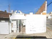 CASA EN REMATE BANCARIO, COL. PERIODISTAS, AGUASCALIENTES