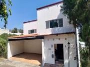 Casa en remate bancario en Fraccionamiento Lomas de...