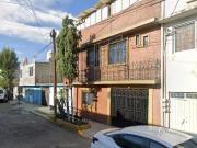 Casa en Remate bancario en La Perla, Nezahualcóyotl