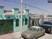 Casa en remate bancario ubicada en José Tena No. 2107...