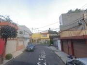 CASA EN REMATE, C.alle F Manzana XIII 12, Educación,...