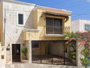 CASA EN REMATE CON JARDIN Y PARQUE A UNOS PASOS EN...