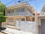 Casa en Remate en 7 Maravillas, F 885