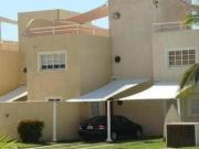 CASA EN REMATE EN BLVRD BARRA VIEJA 1000EN ALFREDO V...