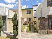 CASA EN REMATE EN BOSQUES DE AMALUCAN !