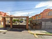 CASA EN REMATE, EN CIRCUITO RICO CUTZAMALA