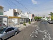 CASA EN REMATE EN CIRCUNVALACION OBLATOS