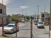 CASA EN REMATE EN FRACC SANTA ROSA APODACA