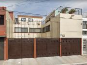 CASA EN REMATE EN IZTACALCO