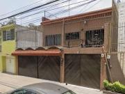 Casa en Remate en Jardín Balbuena, F 1373