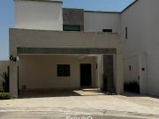 CASA EN REMATE EN MONTE OLIMPO, LOS VIÑEDOS