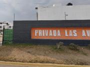 CASA EN REMATE, EN PRIVADA LAS AVES