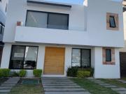 CASA EN REMATE EN QUERETARO JURIQUILLA RESIDENCIAL LOS...