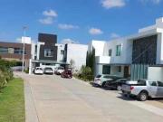 CASA EN REMATE EN TRES MARIAS MORELIA