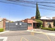 Casa en Remate Excelente ubicacion Leona Vicario...