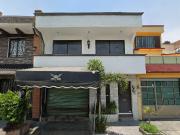 CASA EN REMATE FRANCISCO MIRANDA FRACCIONAMIENTO LAS...