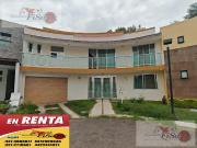 CASA EN RENTA